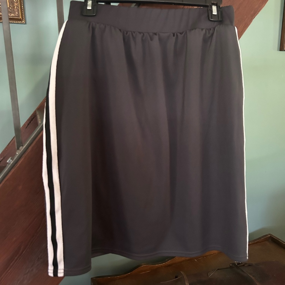 Main Street Exchange Gray Skirt with White Stripes